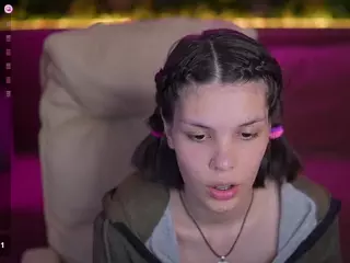 HarlyBell's Live Sex Cam Show