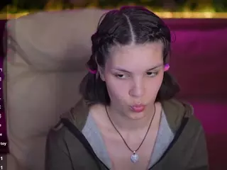 HarlyBell's Live Sex Cam Show