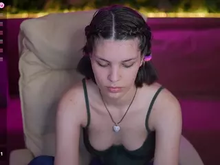 HarlyBell's Live Sex Cam Show
