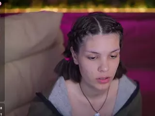 HarlyBell's Live Sex Cam Show