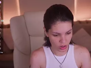 HarlyBell's Live Sex Cam Show