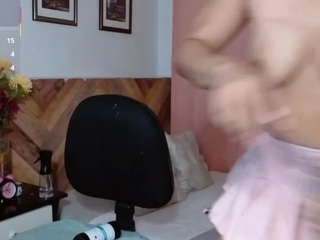 idalisvanucci's CamSoda show and profile