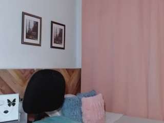 idalisvanucci's CamSoda show and profile