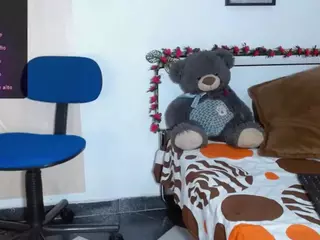 idalisVanucci's Live Sex Cam Show