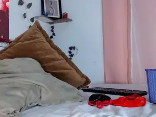 idalisVanucci's Live Sex Cam Show