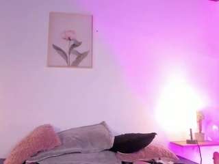 ⭐Hey guys are you ready to make me moan?⭐Come and punish me with my toy make me moan your name⭐Let