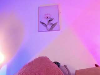 Are you ready for a very hot afternoon?⭐Goal:: Show and squeeze tits⭐Share your cam [17 tokens remaining]