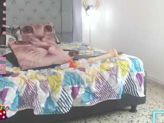 lexxy-brown Striptease live webcam