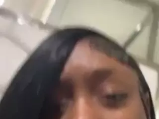 sapphireduh2's Live Sex Cam Show