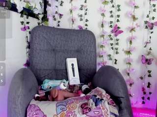 sarayy-jones Live Webcam on CamSoda