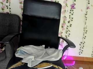 le modèle sarayy-jones est en webcam porno dans un show sur le site camsoda, il possède les tags suivants: anal,natural,young adult,toys,thin,teen 18,tattoos,public,naked,black hair,lush,lovense,facial piercings,drinking,double penetration,dildo or vibrator,brown eyes,big tits,hd