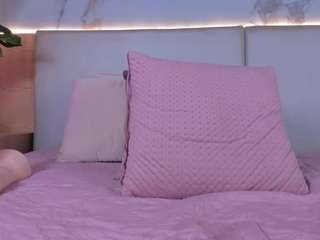 valeryy-smith from CamSoda is Freechat