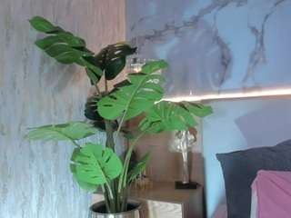 valeryy-smith's CamSoda show and profile