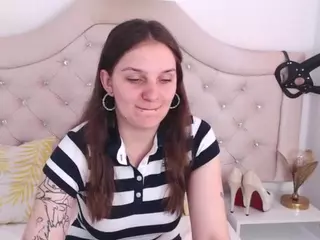 WetMaya's Live Sex Cam Show