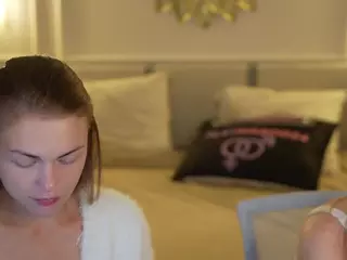 BrightDiamonds's Live Sex Cam Show