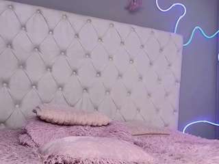 danna-walker's CamSoda show and profile