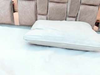  karol-lewiss chat room