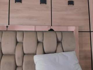 karol-lewiss Live Webcam on CamSoda