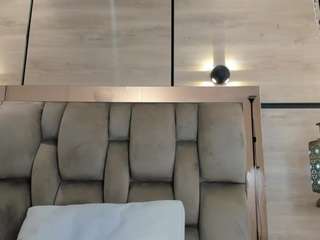 karol-lewiss webcam model