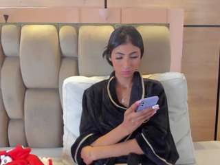 karol-lewiss webcam model