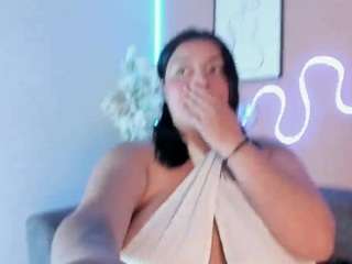 Live cam show with Karolinee