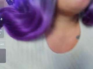 Karolinee live cam preview