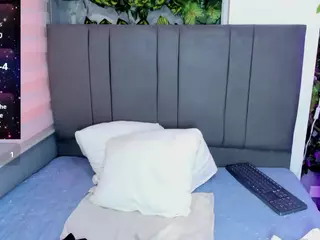 kattefox's Live Sex Cam Show