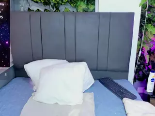 kattefox's Live Sex Cam Show