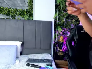 kattefox's Live Sex Cam Show