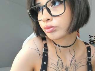  yourbabyluna18 chat room