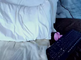 Baby Curvy's Live Sex Cam Show