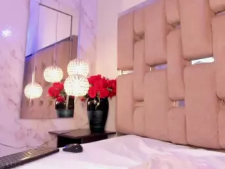 CandyRouse2's Live Sex Cam Show