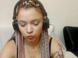 edagloss Live Webcam on CamSoda