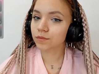 edagloss Live Webcam on CamSoda
