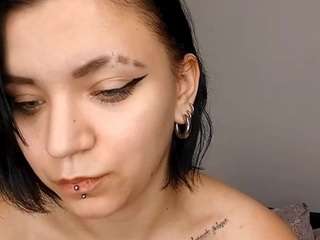edagloss Live Webcam on CamSoda
