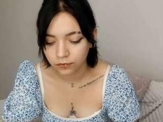 edagloss Live Webcam on CamSoda