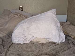 edagloss's CamSoda show and profile