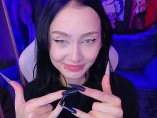 holly-berryy webcam model