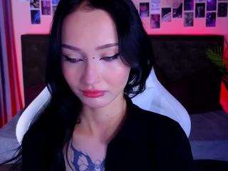  holly-berryy chat room