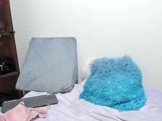 lexxyy26's CamSoda show and profile