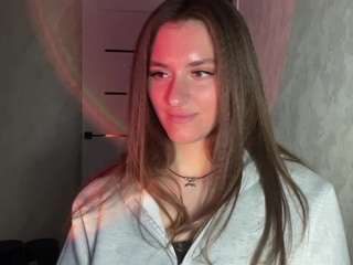 LynneCaudle live cam preview