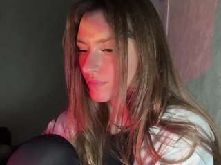 LynneCaudle live cam preview