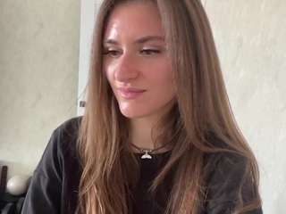 LynneCaudle live cam preview