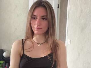 LynneCaudle live cam preview