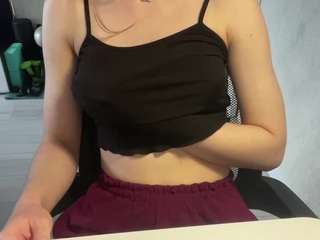 LynneCaudle live cam preview