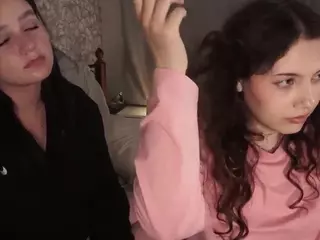 MaeGrayer's Live Sex Cam Show