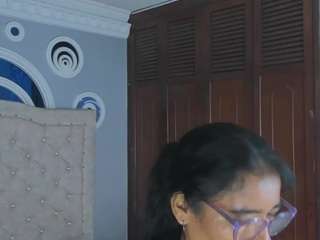 mature-biigass's CamSoda show and profile