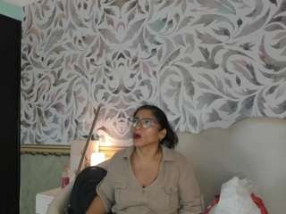 mature-biigass Toy live webcam