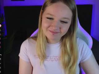 me-michelle Live Webcam on CamSoda