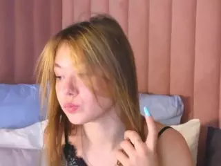 meow-mellie's Live Sex Cam Show